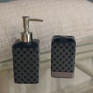 SET: Bathroom Accessories